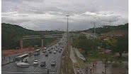 Imagem  Acidente entre ônibus e carro no Garcia
