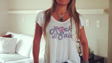 Imagem Mulher do cantor Tomate inicia a carreira de estilista