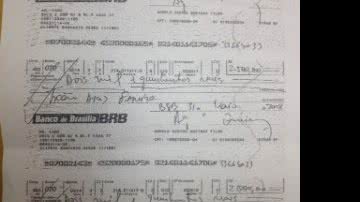 Imagem Os cheques de Agnelo