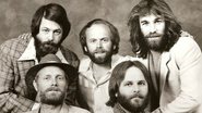Imagem Beach Boys anuncia turnê comemorativa de 50 anos