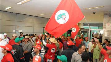 Imagem MST ocupa Ministério da Fazenda 
