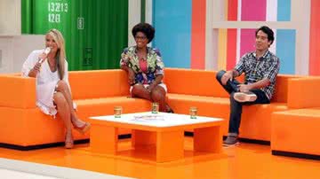 Imagem MJ ameaça tirar programa de Adriane Galisteu e Rita Batista do  Ar 