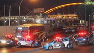 Imagem PMs são indiciados por atirar contra ônibus
