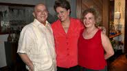 Imagem Dilma faz visita demorada para Lula