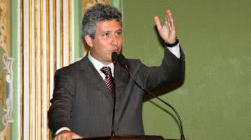 Imagem Carballal faz pouco caso de denúncia contra ele