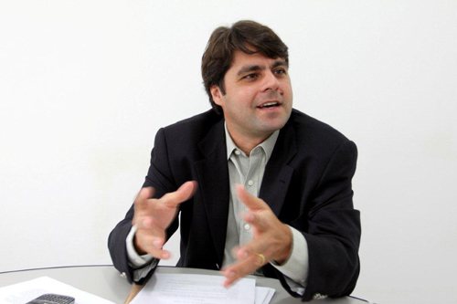 Imagem Paulo Câmara fala sobre projetos polêmicos