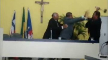 Imagem Na Câmara em Sapeaçu teve sessão de pancadaria 