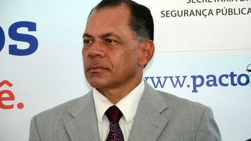 Imagem João Henrique repete discurso durante inauguração de base