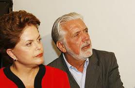 Imagem Wagner acompanha Dilma em viagem à China