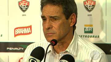 Imagem Carpegiani lamenta eliminação e foca Série B