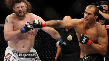 Imagem Cigano defende cinturão do UFC neste sábado