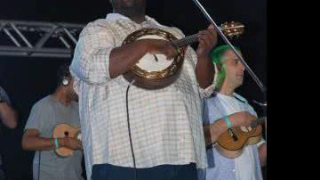 Imagem Exaltasamba leva público ao delírio