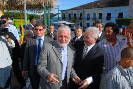 Imagem Wagner está em Cachoeira para solenidade do 25 de julho