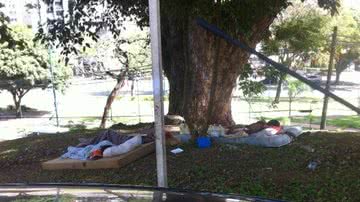 Imagem Autoridades viram as costas para moradores de rua