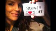 Imagem Ivete Sangalo sobre Stevie Wonder: 'Abracei, beijei... Quase morri!'