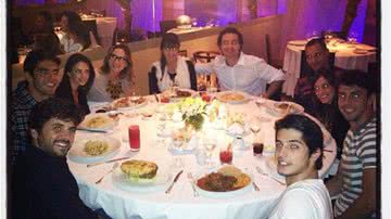 Imagem Claudia Leitte sai para jantar com humorista em SP