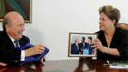 Imagem Dilma assegura compromissos com a Fifa, diz Blatter