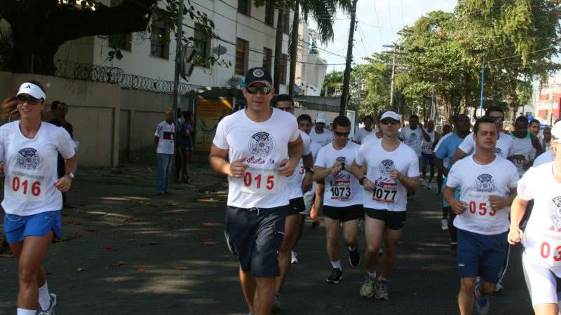 Imagem Secretário, comandante e delegado juntos na Corrida do Águia