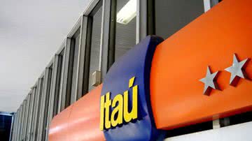 Imagem Agência do Banco Itaú é assaltada no Garcia