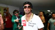 Imagem Ronaldinho Gaúcho igual a pinto no lixo no Muquiverão