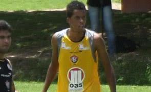Imagem Josué também irá desfalcar o Vitória contra o Bragantino