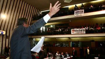 Imagem Tenho nojo de deputado adesista, afirma Targino