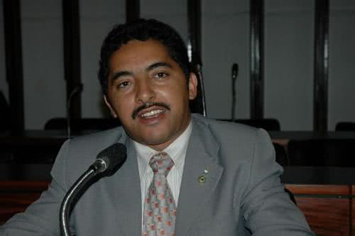 Imagem Deputado Roberto Carlos se diz vítima de perseguição