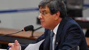 Imagem PMDB quer promoção de Colbert
