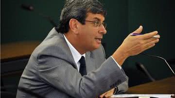 Imagem PMDB paga advogado para Colbert Martins