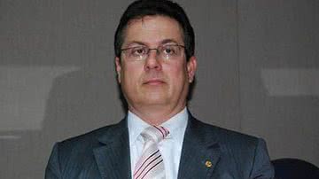 Imagem Deputado baiano deixou Dilma "na mão"
