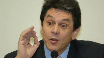 Imagem Roberto Jefferson morde e assobra Dilma Rousseff