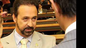Imagem Deputado que “se lixa” ganha destaque na Câmara 