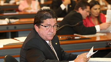 Imagem Stepan Nercessian recebeu R$ 175 mil de Carlinhos Cachoeira