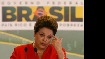 Imagem Dilma e o controle remoto