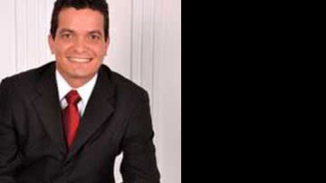 Imagem Ex-PM flagrado em escutas telefônicas na greve é solto 