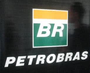 Imagem Governo usará postos BR para reduzir preço de combustível