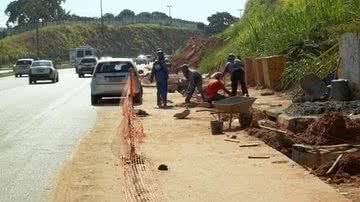 Imagem Sucom interdita obra na Luís Eduardo Magalhães