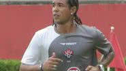 Imagem Após contusão, Eduardo Neto inicia recondicionamento físico no Vitória