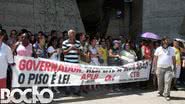 Imagem Nilo afirma: "Se os professores não saírem a polícia tira"