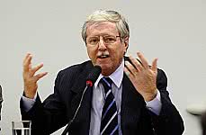 Imagem Mais recursos não garantem melhor ensino, diz Oliveira