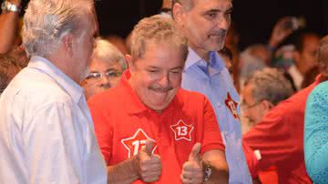 Imagem Lula 'bate' forte em Neto e avisa: "Eu vim alertar vocês"