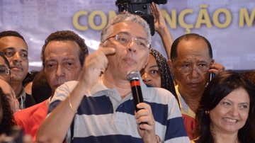 Imagem Campelo questiona resultados de Bacelar à frente da Educação