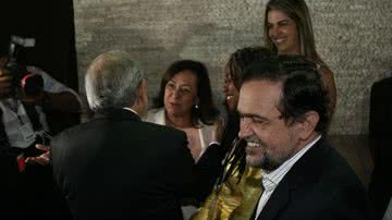 Imagem Pinheiro busca caminhos para melhorar telefonia