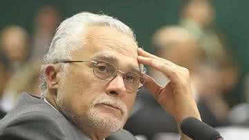 Imagem José Genuíno é condenado por corrupção