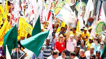 Imagem Mário Kertész visita Vila Canária e promete solução
