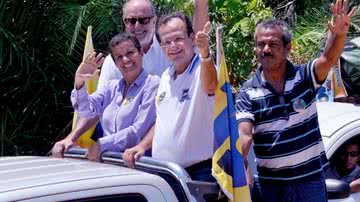 Imagem Maurício de Tude realiza carreata na orla de Camaçari