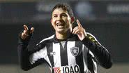Imagem Jogadores do Bahia demonstram preocupação com Elkeson