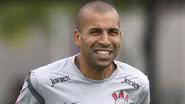 Imagem Emerson Sheik tem carteira apreendida em blitz da Lei Seca