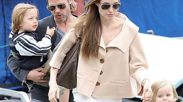 Imagem Gêmeos de Brad Pitt e Angelina Julie se parecem cada vez mais com os pais