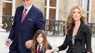 Imagem Celine Dion dá à luz a gêmeos